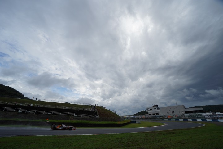 公式予選: 国本雄資（JMS P.MU/CERUMO・INGING SF14）