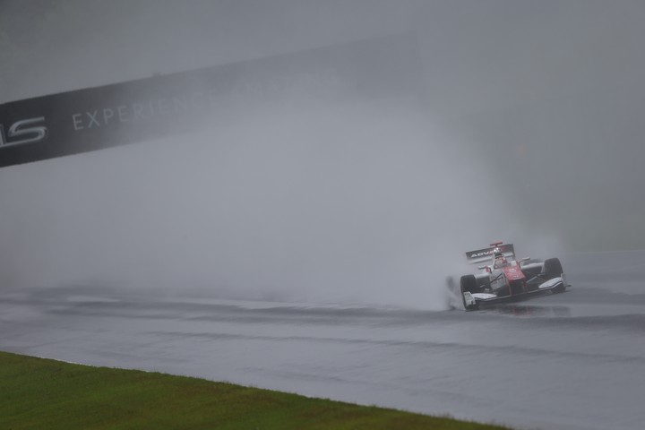 フリー走行2回目: 野尻智紀（DOCOMO DANDELION M5S SF14）