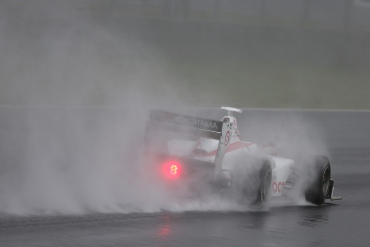 フリー走行2回目: 松下信治（DOCOMO DANDELION M6Y SF14）