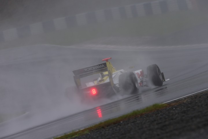 フリー走行2回目: 千代勝正（B-Max Racing SF14）