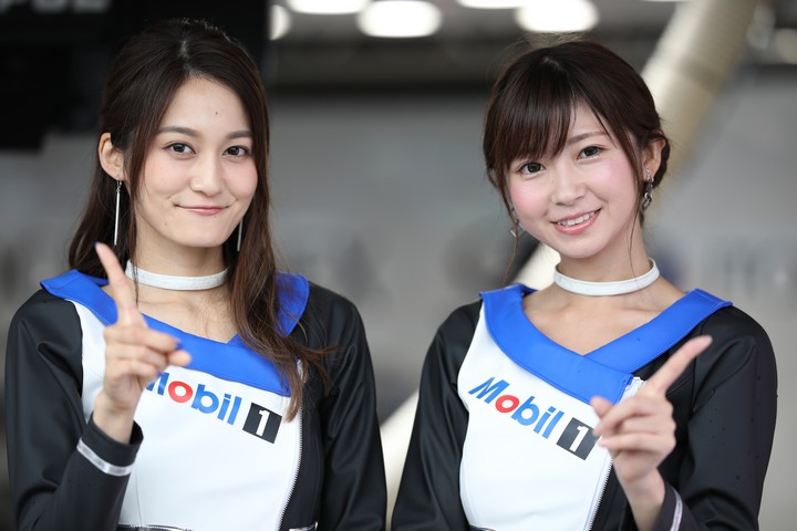 ピットウォーク: レースクイーン