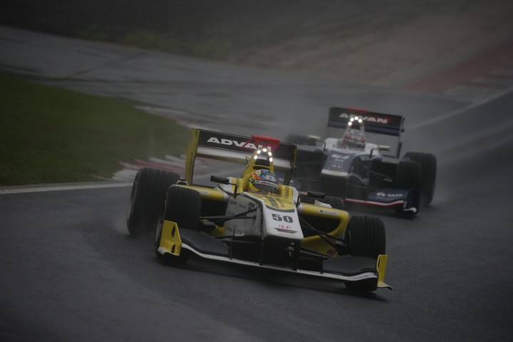 決勝レース: 千代勝正（B-Max Racing SF14）