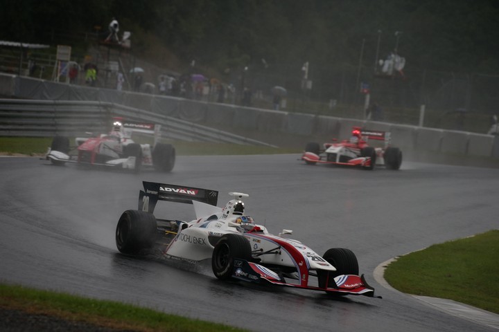 決勝レース: 平川亮（ITOCHU ENEX TEAM IMPUL SF14）