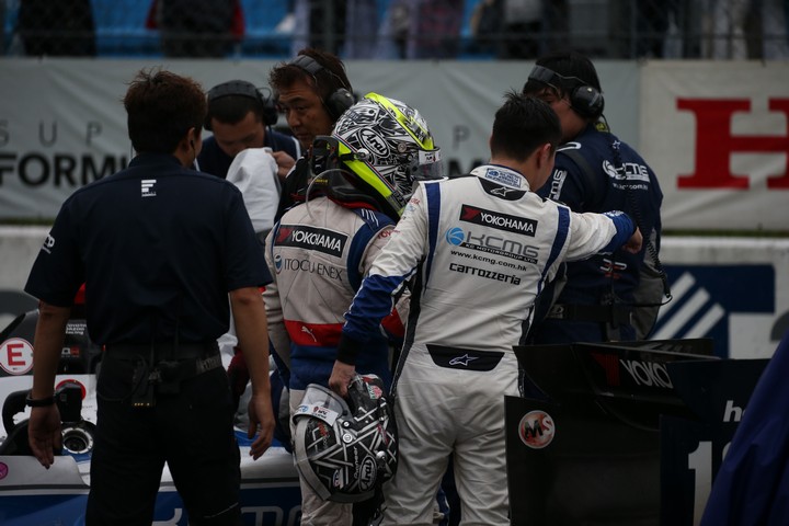 決勝レース: 優勝した関口雄飛と2位の小林可夢偉