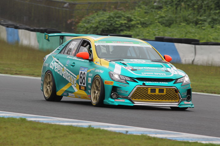 ウォームアップ: ST-3クラストップタイムの埼玉トヨペットGreen Brave GR SPORTマークX