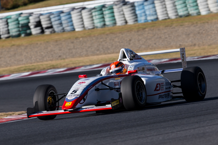 最後尾スタートの角田裕毅（HFDP/SRS/コチラレ一シング）は追い上げ11位