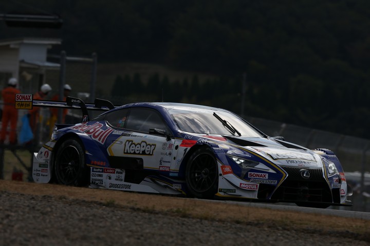 公式練習: 平川亮／ニック・キャシディ組（KeePer TOM'S LC500）