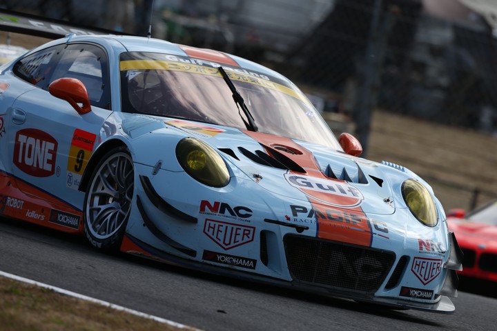 公式練習: 久保凜太郎／石川京侍組（GULF NAC PORSCHE 911）