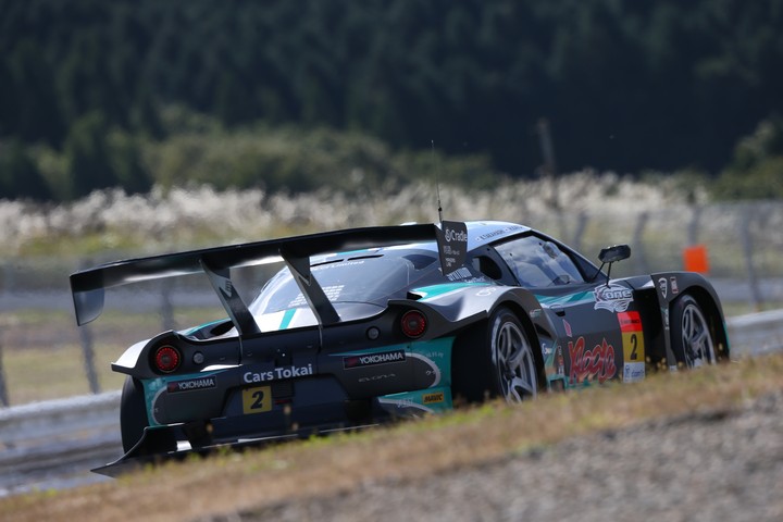 公式練習: 高橋一穂／加藤寛規組（シンティアム・アップル・ロータス）