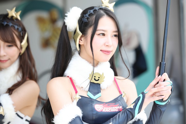 ピットウォーク: レースクイーン