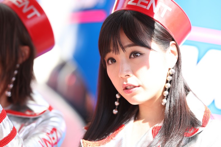 ピットウォーク: レースクイーン