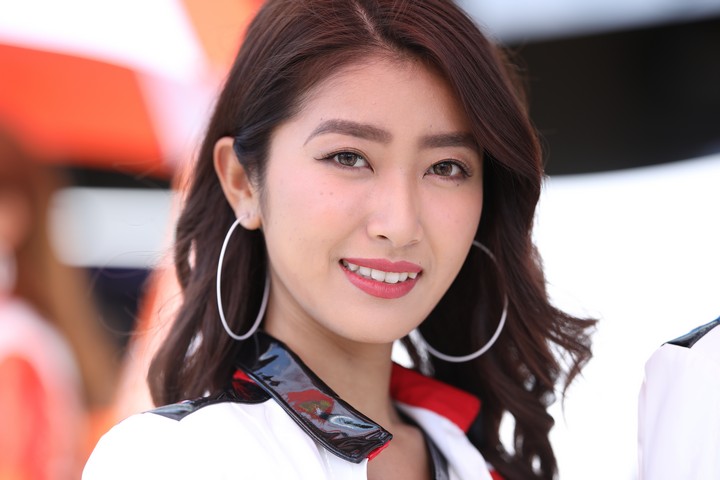 ピットウォーク: レースクイーン