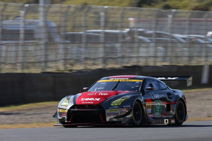 公式予選: 平中克幸（GAINER TANAX GT-R）