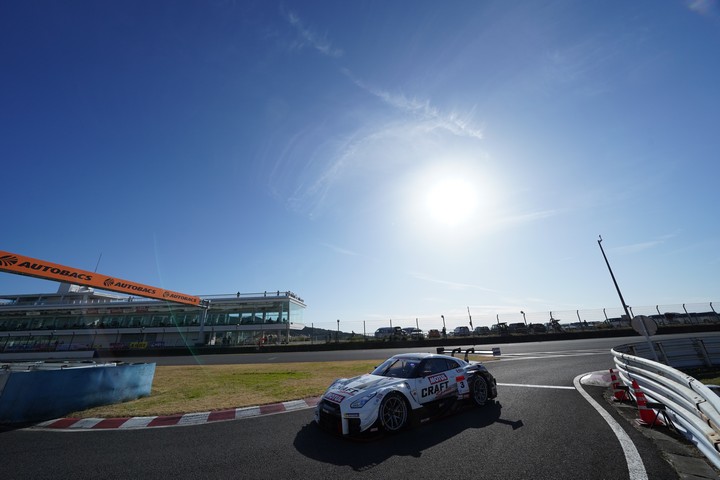 公式予選: 千代勝正（CRAFT SPORTS MOTUL GT-R）