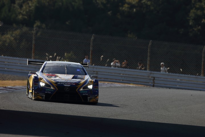 決勝レース: 山下健太（WedsSport ADVAN LC500）