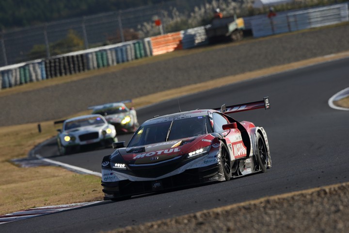 決勝レース: 中嶋大祐（MOTUL MUGEN NSX-GT）