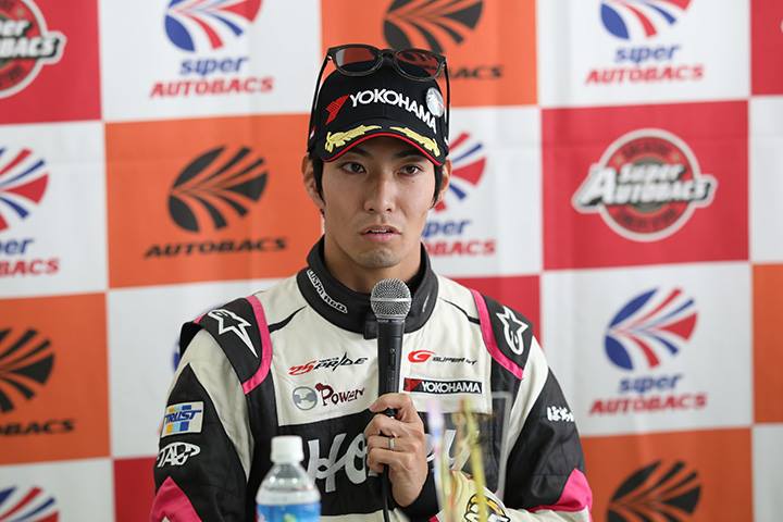 予選記者会見: GT300クラスポールポジションの松井孝允（つちやエンジニアリング）