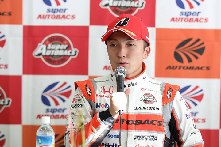 予選記者会見: GT500クラスポールポジションの野尻智紀（AUTOBACS RACING TEAM AGURI）