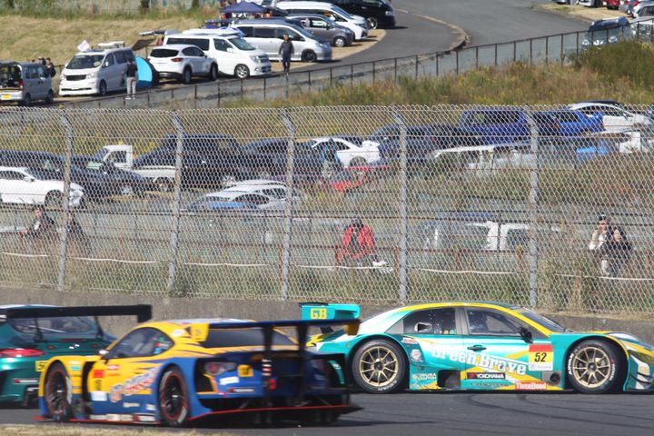 スピンをする番場琢（埼玉トヨペットGreenBraveマークX MC）