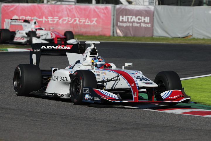 フリー走行2回目: 2位は平川亮（ITOCHU ENEX TEAM IMPUL SF14）