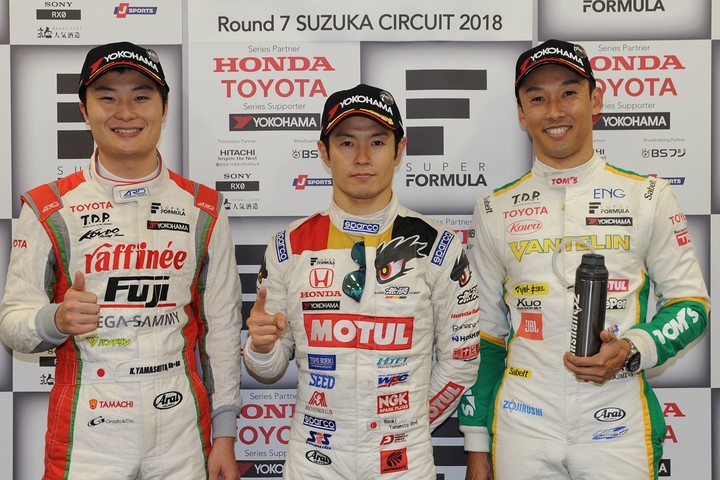 予選フォトセッション: トップ3のドライバー