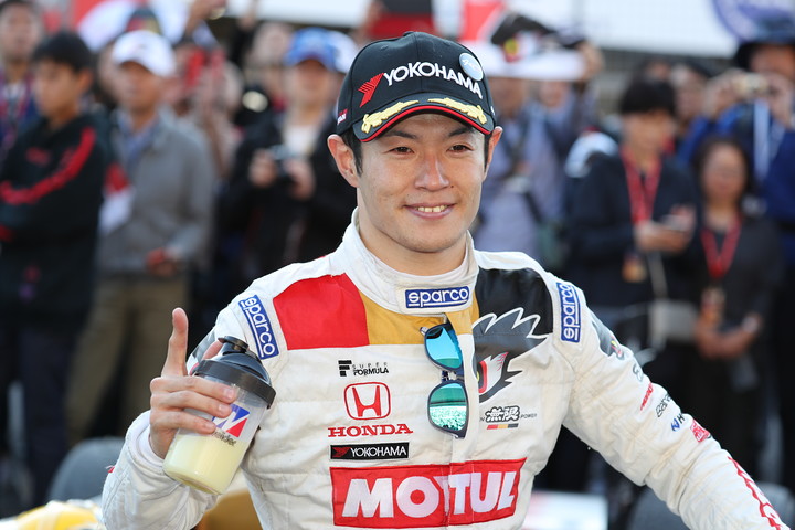 優勝した山本尚貴（TEAM MUGEN）