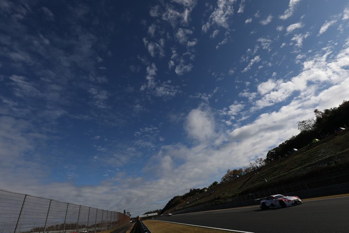 公式練習: 武藤英紀／中嶋大祐組（MOTUL MUGEN NSX-GT）