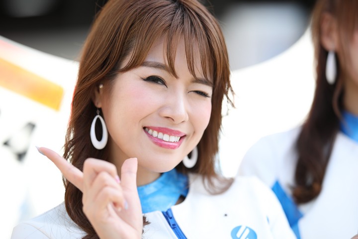 ピットウォーク: レースクイーン