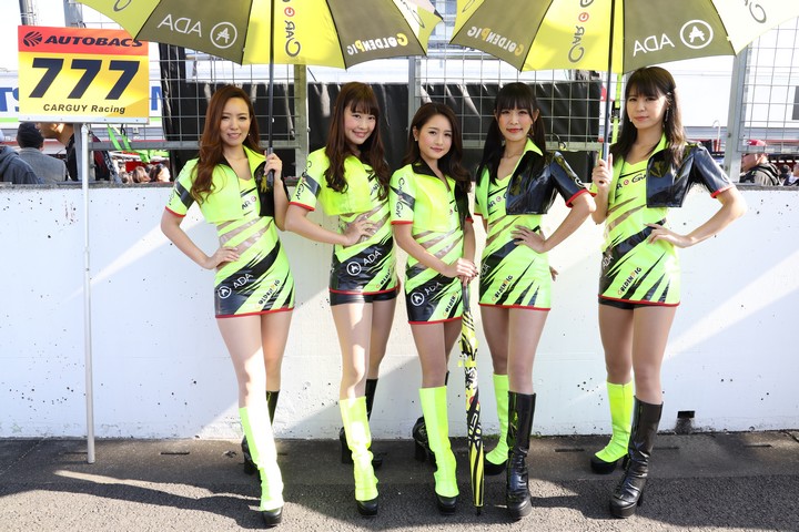 ピットウォーク: レースクイーン