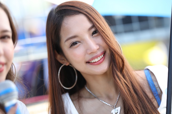 ピットウォーク: レースクイーン