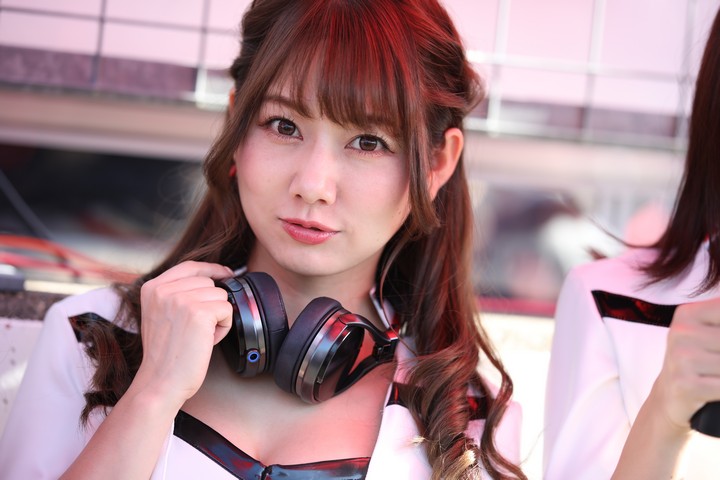 ピットウォーク: レースクイーン