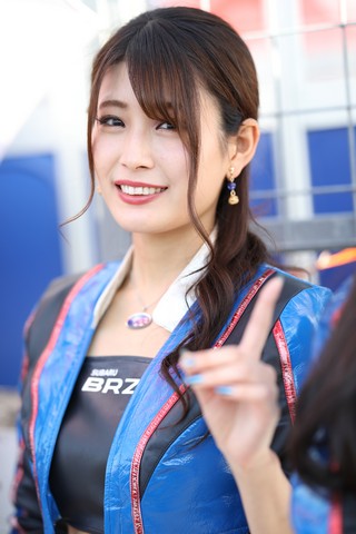 ピットウォーク: レースクイーン