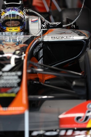 練習走行: 石浦宏明（P.MU/CERUMO · INGING）