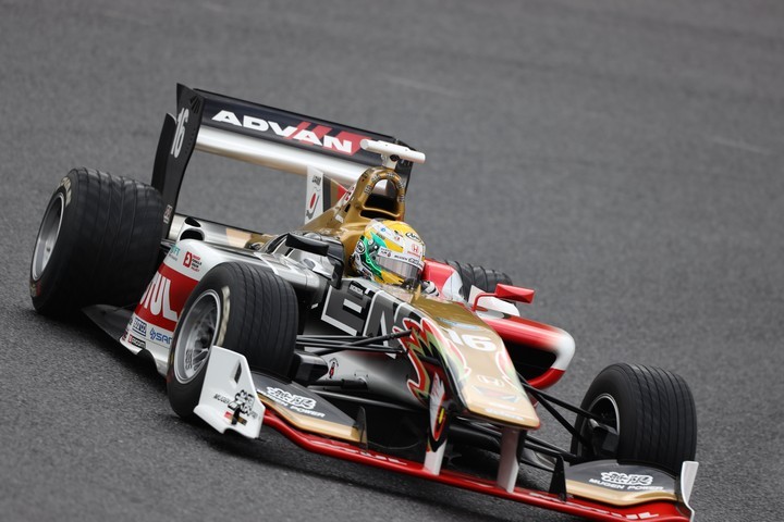 フリー走行: 山本尚貴（TEAM MUGEN SF14）