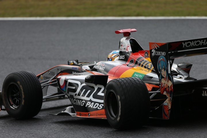 フリー走行: 石浦宏明（JMS P.MU/CERUMO・INGING SF14）