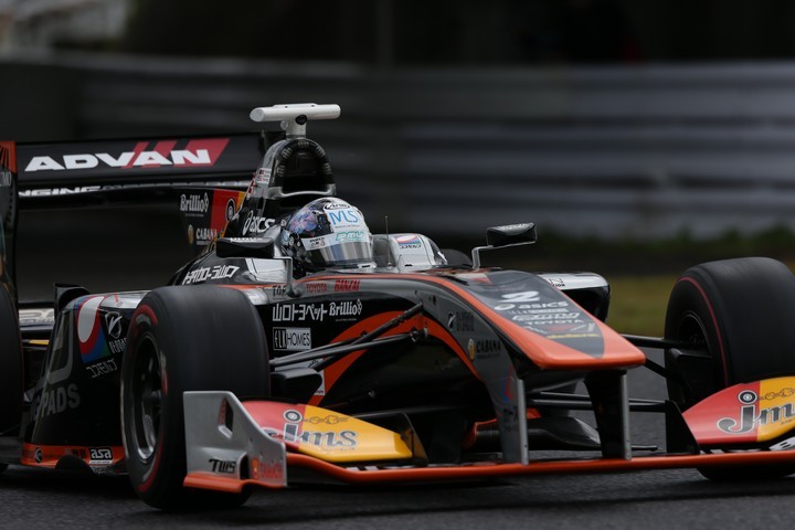 フリー走行: 国本雄資（JMS P.MU/CERUMO・INGING SF14）