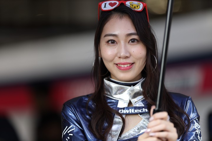 ピットウォーク: レースクイーン