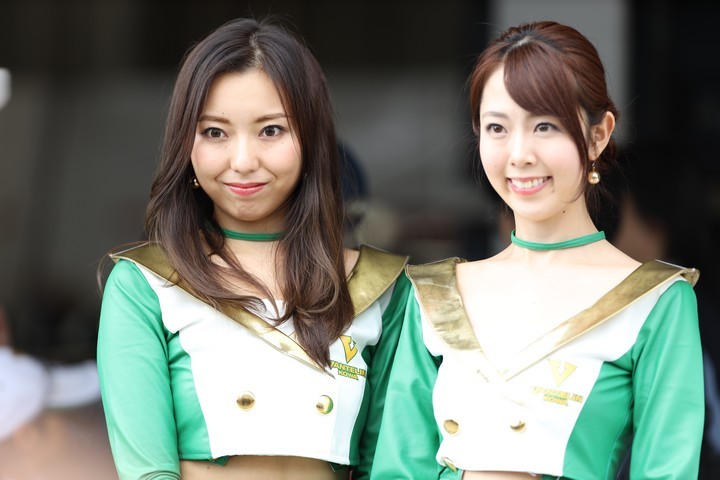 ピットウォーク: レースクイーン