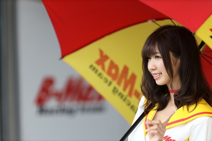 ピットウォーク: レースクイーン