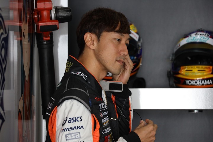 公式予選: 石浦宏明（P.MU/CERUMO · INGING）