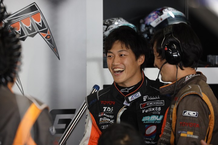 公式予選: 国本雄資（P.MU/CERUMO · INGING）