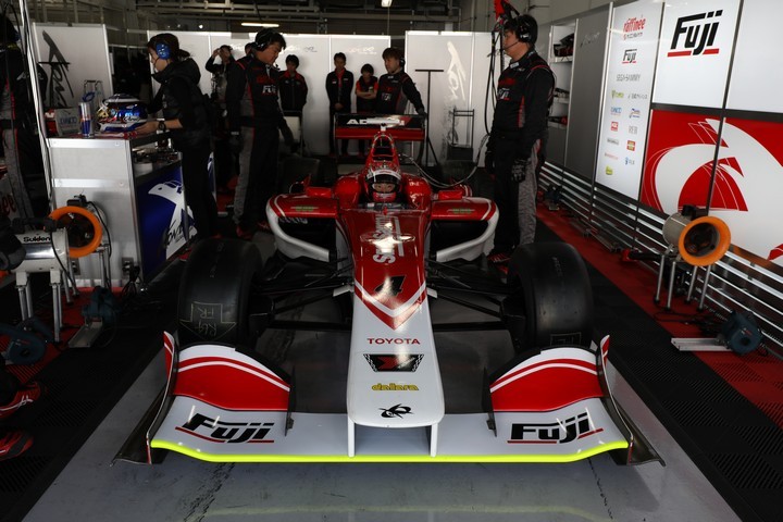 公式予選: 山下健太（ORIENTALBIO KONDO SF14）