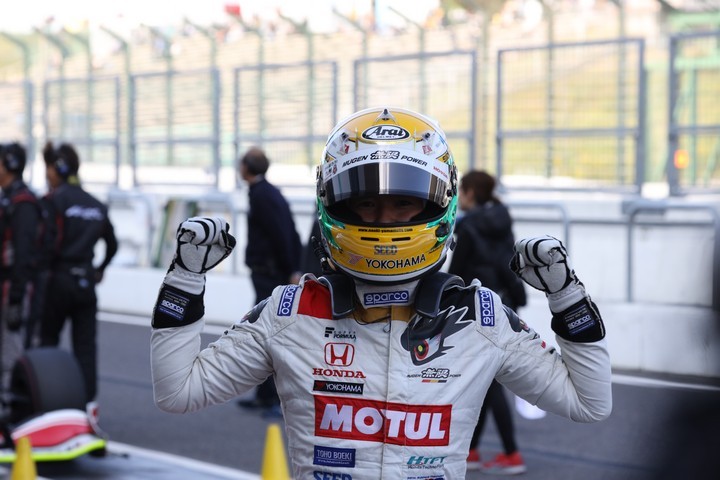 公式予選: ポールポジションを獲得した山本尚貴（TEAM MUGEN）