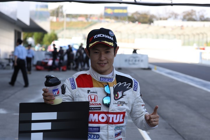 公式予選: ポールポジションを獲得した山本尚貴（TEAM MUGEN）