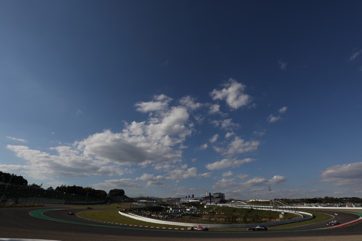 決勝レース: 晩秋の鈴鹿は好天に恵まれた