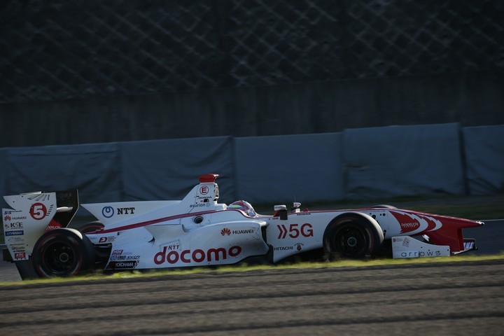 決勝レース: 野尻智紀（DOCOMO DANDELION M5S SF14）