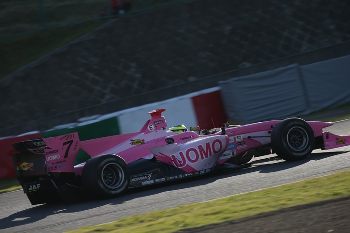 決勝レース: トム・ディルマン（UOMO SUNOCO SF14）