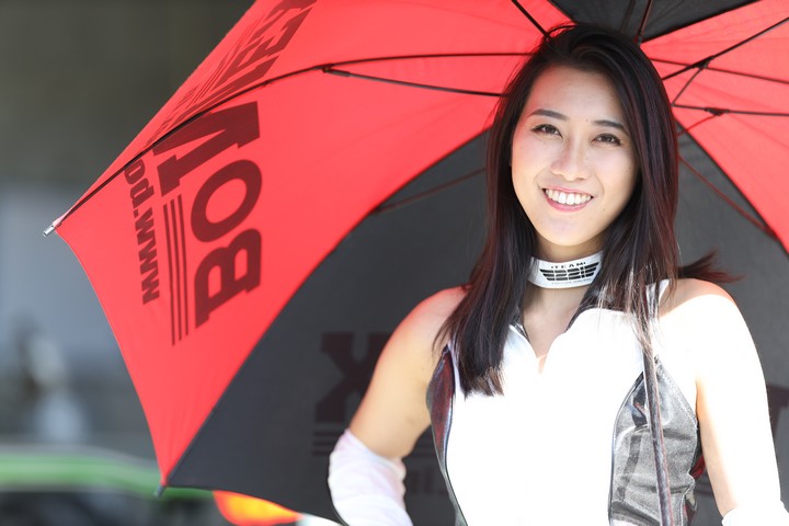 ピットウォーク: レースクイーン