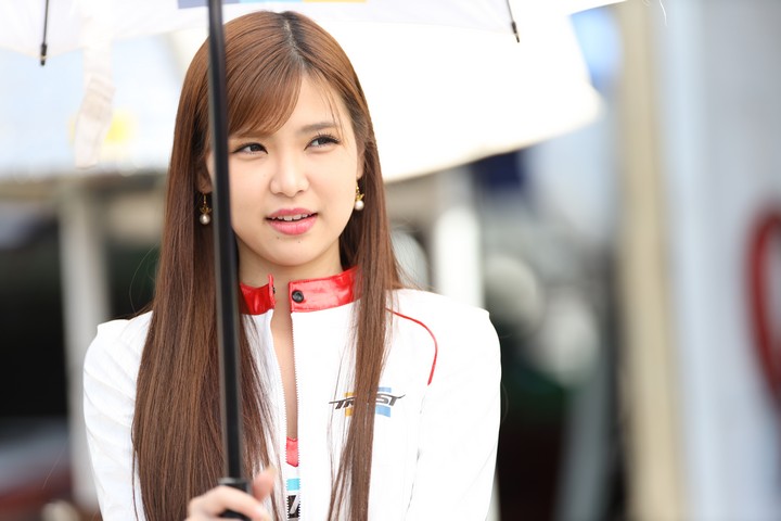 ピットウォーク: レースクイーン