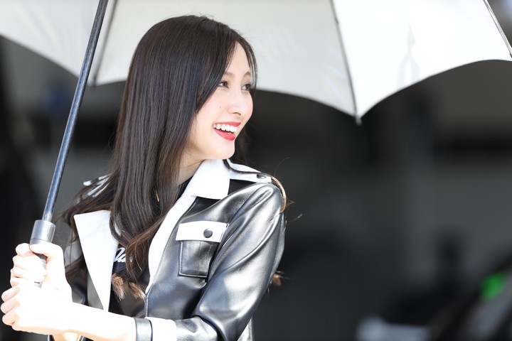 ピットウォーク: レースクイーン